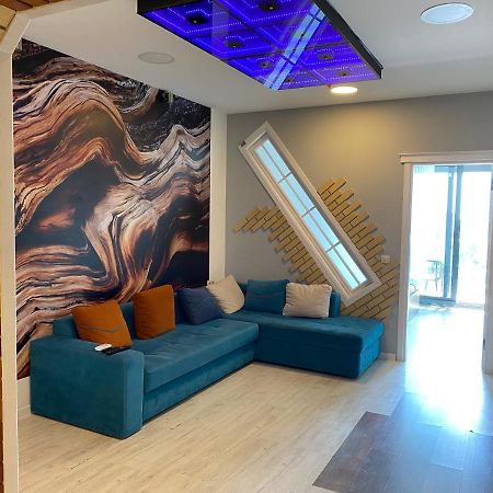 Apartment In Porta Batumi Tower Exterior photo